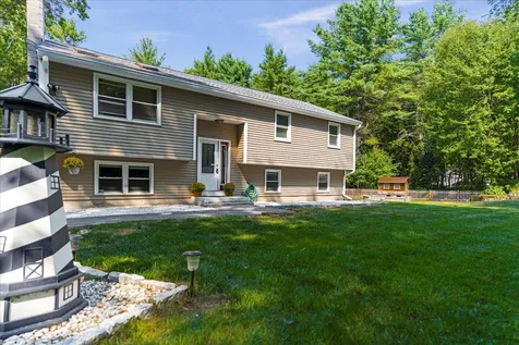 96 Old Derry Road Londonderry NH 03053