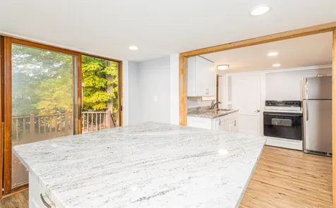 8 Kings Lane Somersworth NH 03878