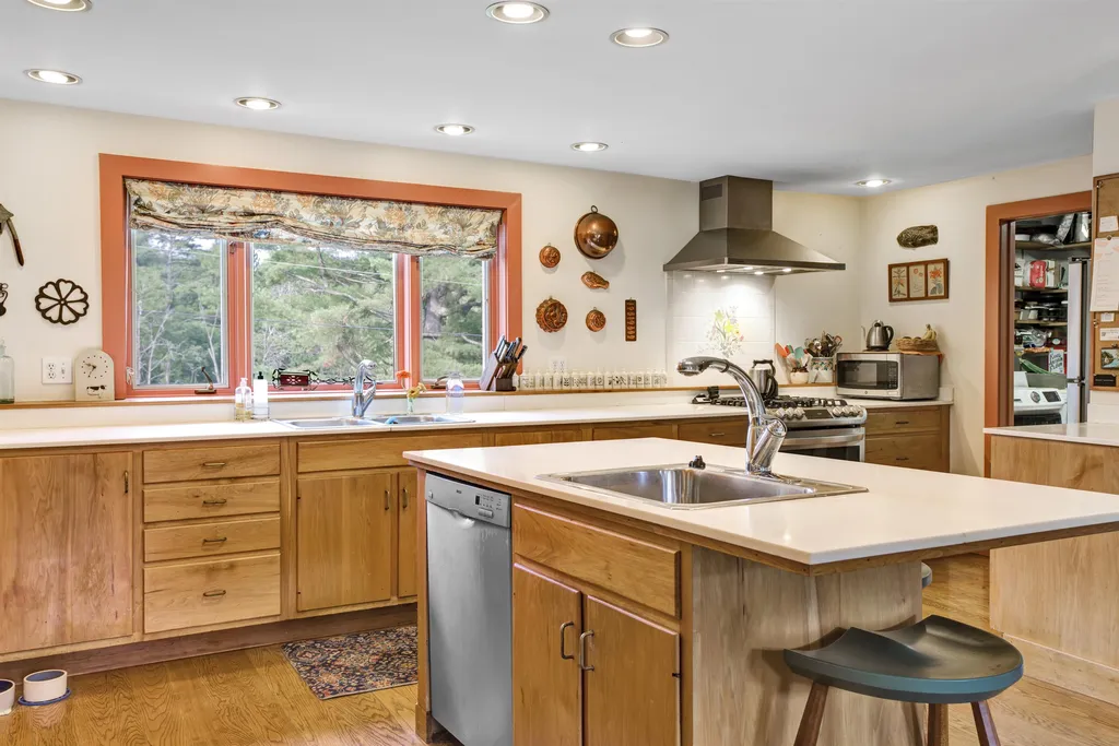 4985 North Road Royalton VT 05068