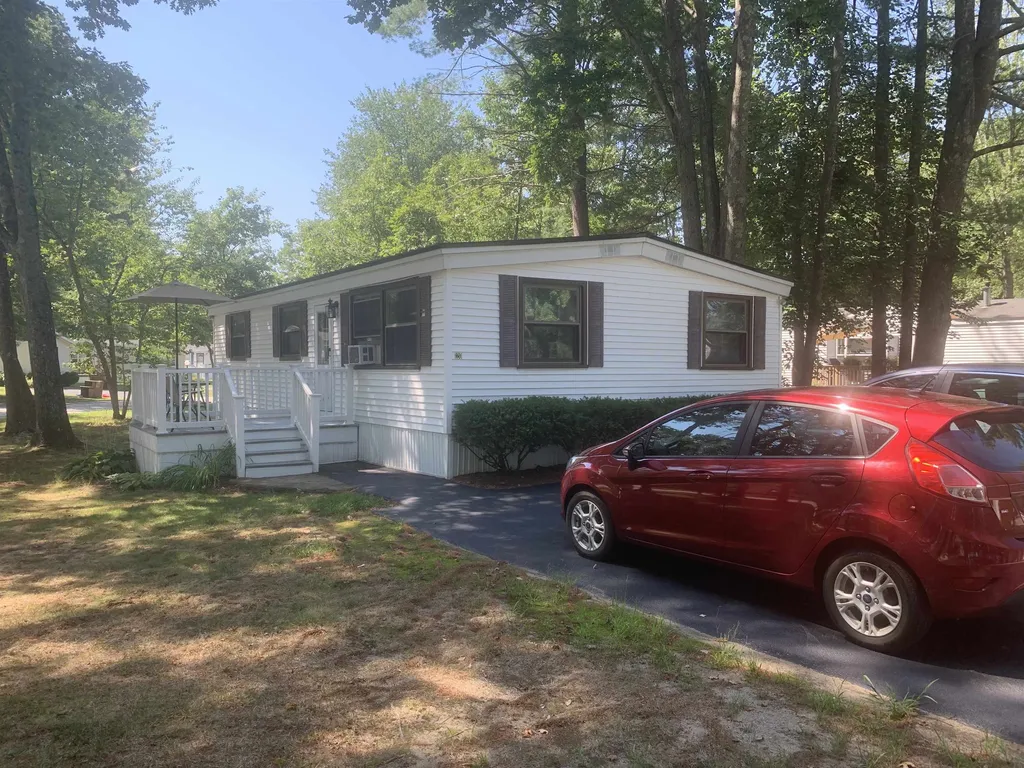 120 Colonial Village Somersworth NH 03878