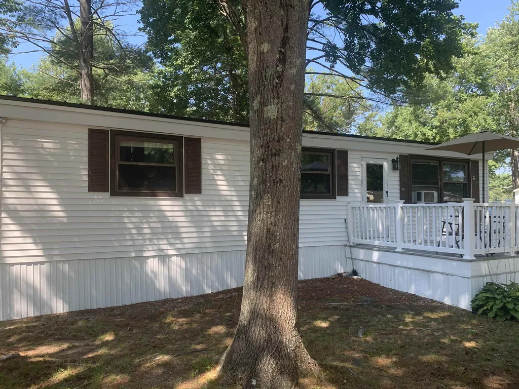 120 Colonial Village Somersworth NH 03878