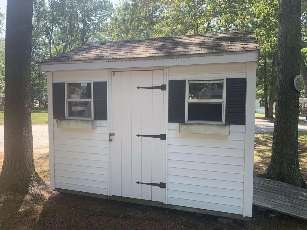 120 Colonial Village Somersworth NH 03878