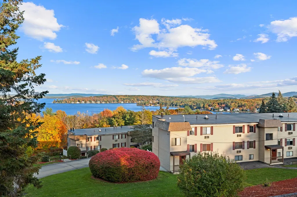 131 Treetop Circle Laconia NH 03246