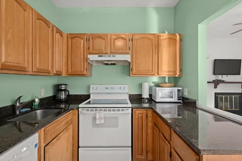 131 Treetop Circle Laconia NH 03246