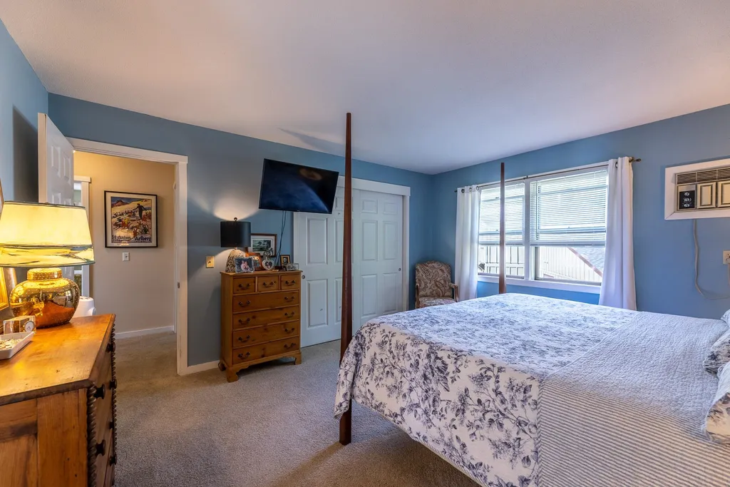 25 Pleasant Street Lebanon NH 03784