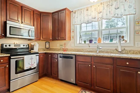 41 Akron Way Laconia NH 03246
