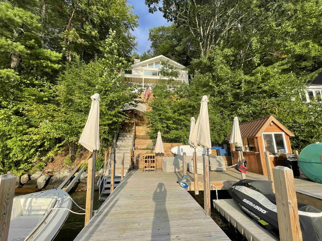 25 Georges Road Alton NH 03809