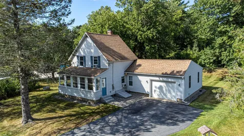 13 Bunker Hill Road Auburn NH 03032