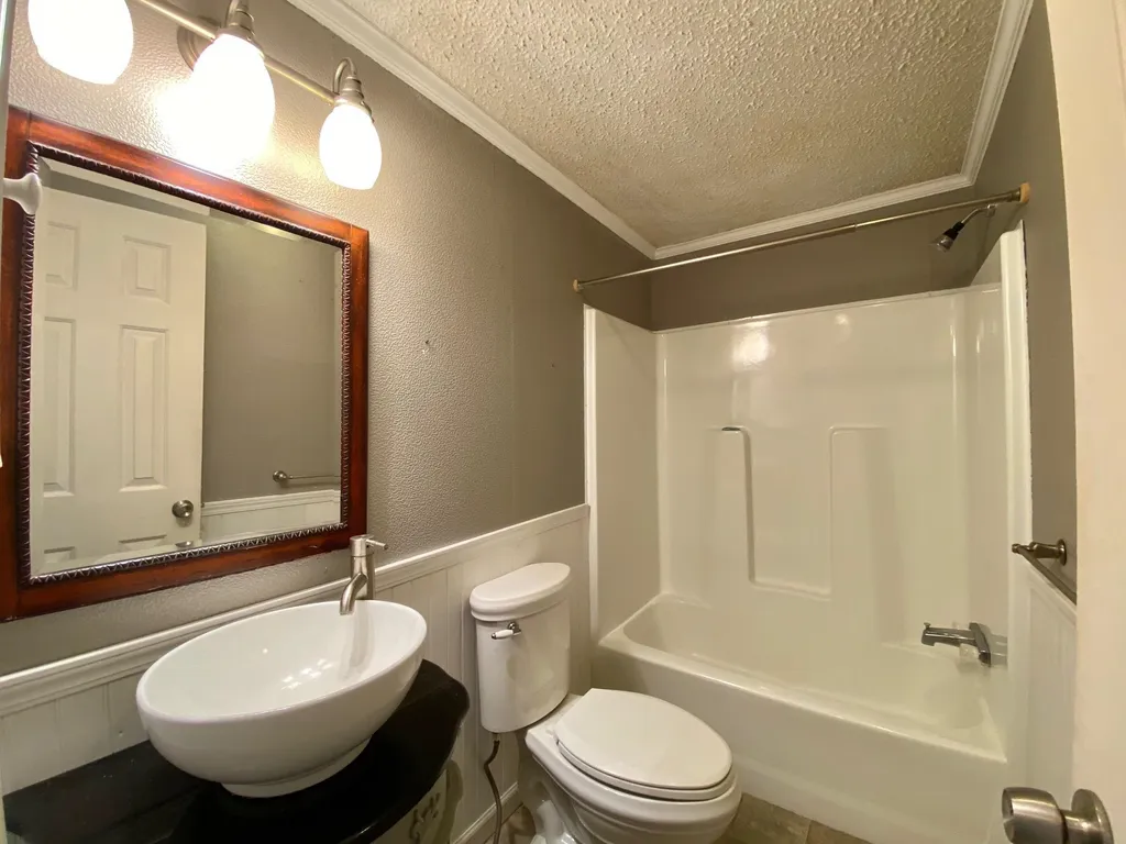 207 Redwood Road Loudon NH 03307