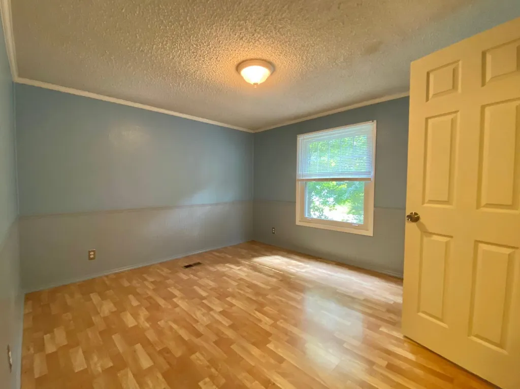 207 Redwood Road Loudon NH 03307
