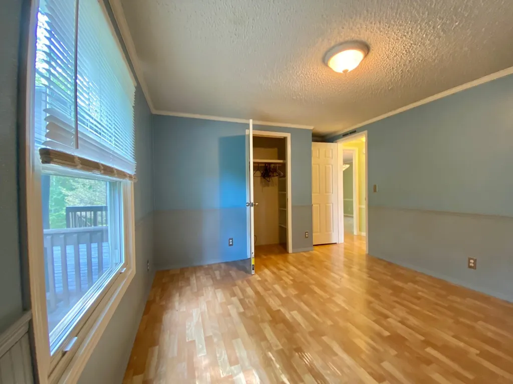 207 Redwood Road Loudon NH 03307