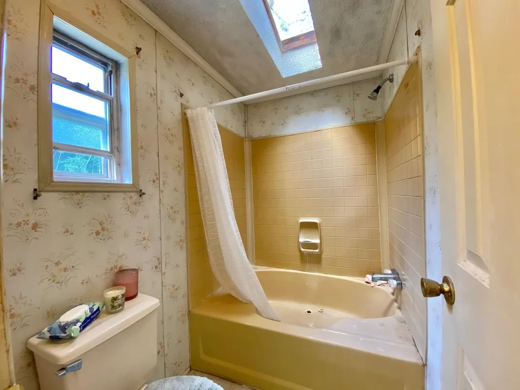 207 Redwood Road Loudon NH 03307