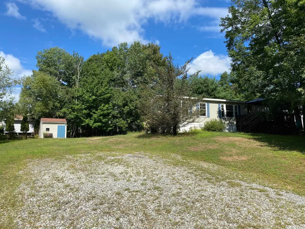 207 Redwood Road Loudon NH 03307