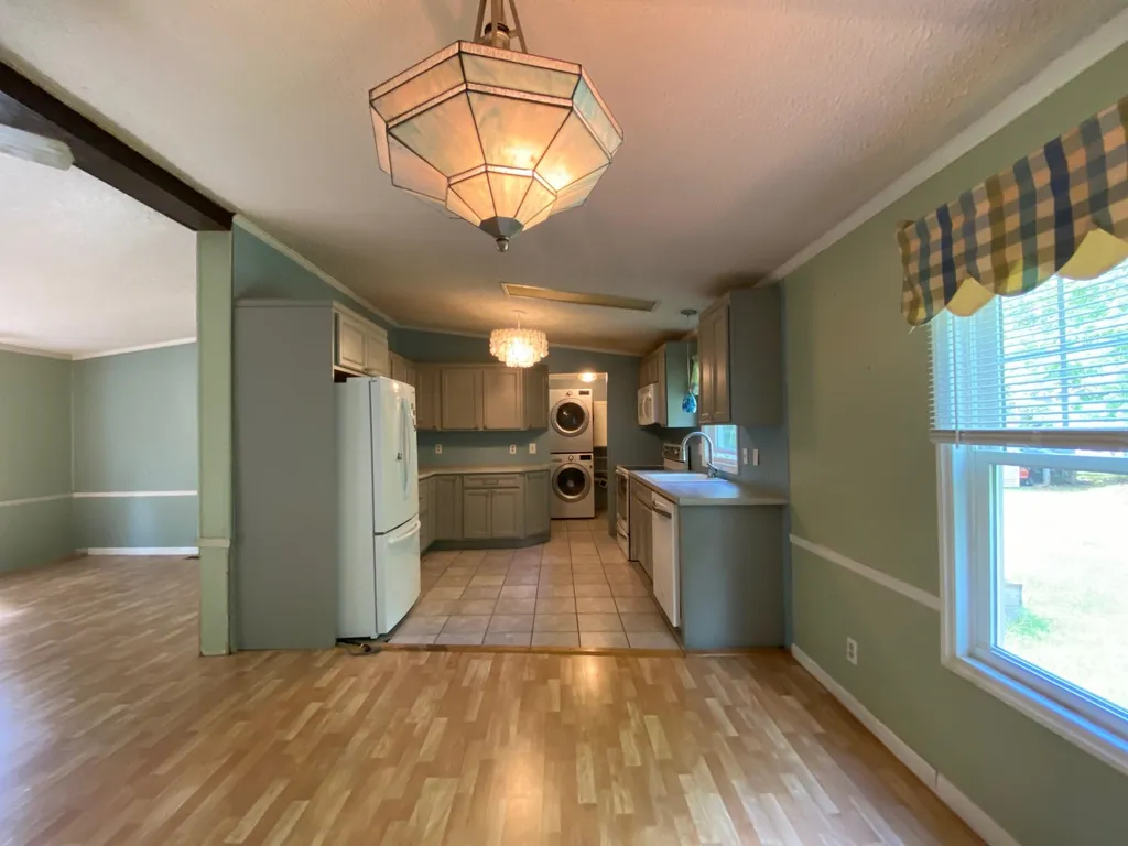 207 Redwood Road Loudon NH 03307