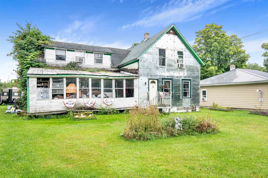 266 Ferry Street Hyde Park VT 05655