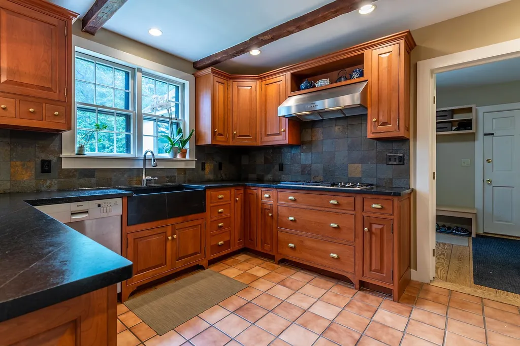 134 Spruce Way Woodstock VT 05091