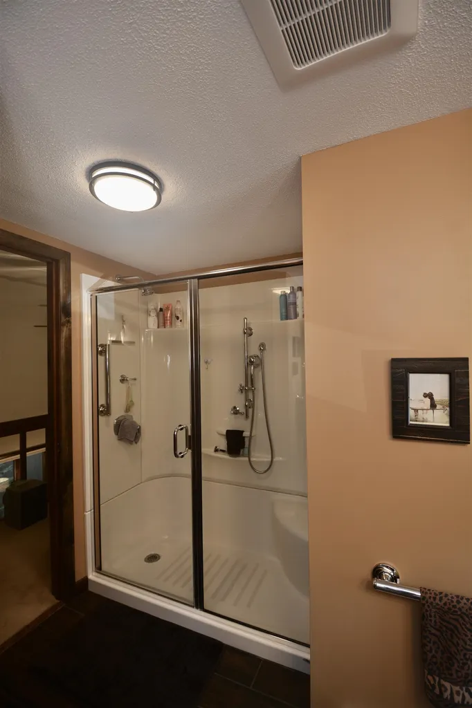 44 Old Beach Circle Grantham NH 03753
