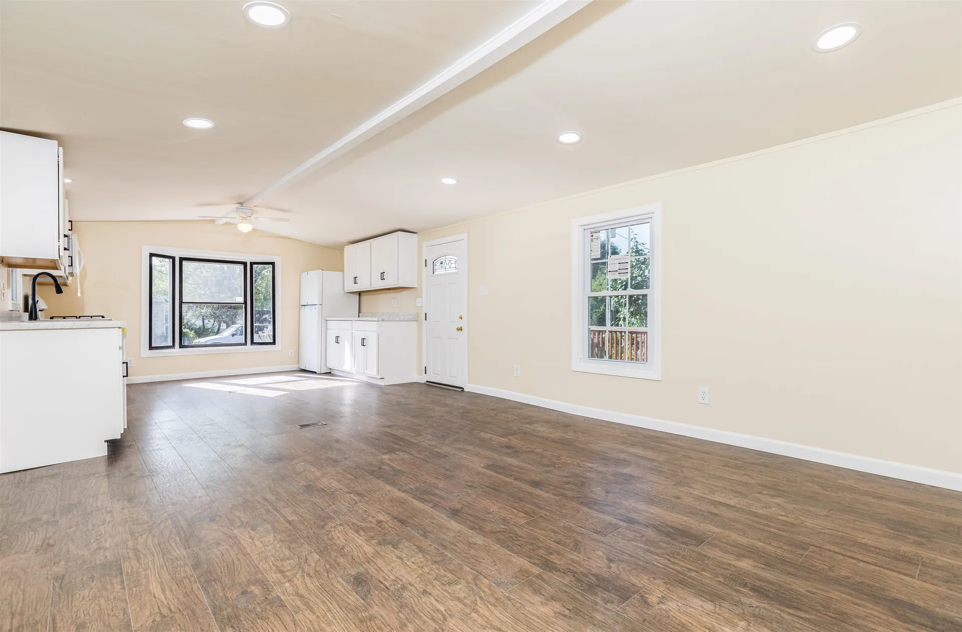 64 Hilton Avenue Exeter NH 03833-4131