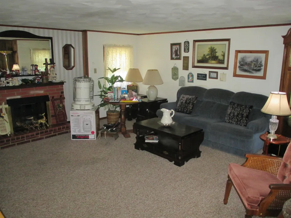 154 Crown Point Road Rochester NH 03867