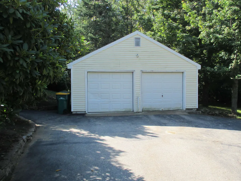 154 Crown Point Road Rochester NH 03867