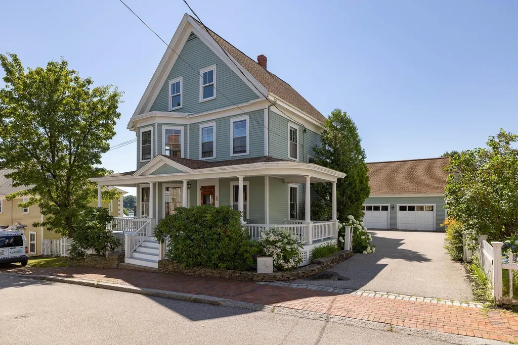 44 Gardner Street Portsmouth NH 03801