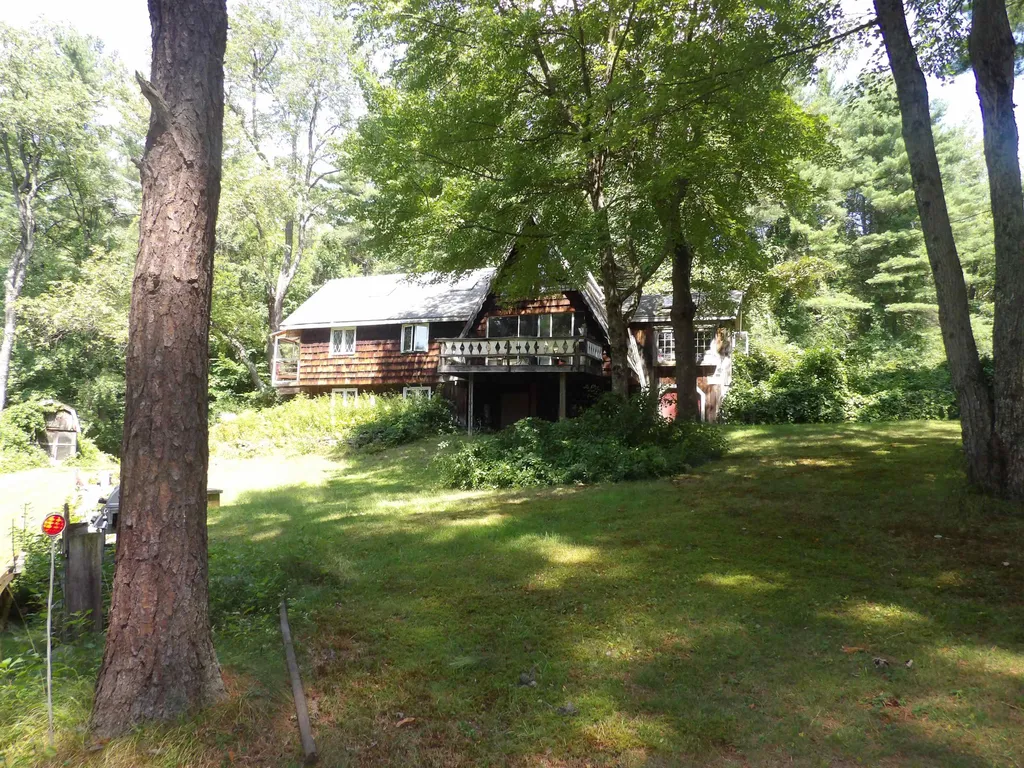 246 Laconia Road Tilton NH 03276