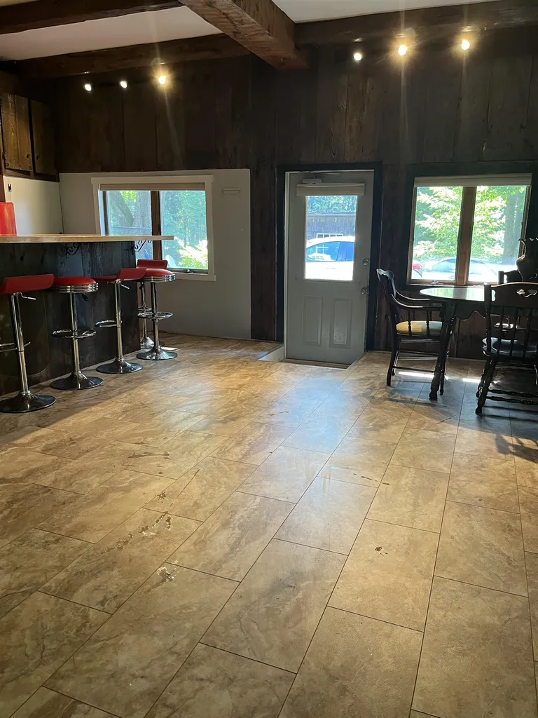 14 Schoolhouse Lane Durham NH 03824
