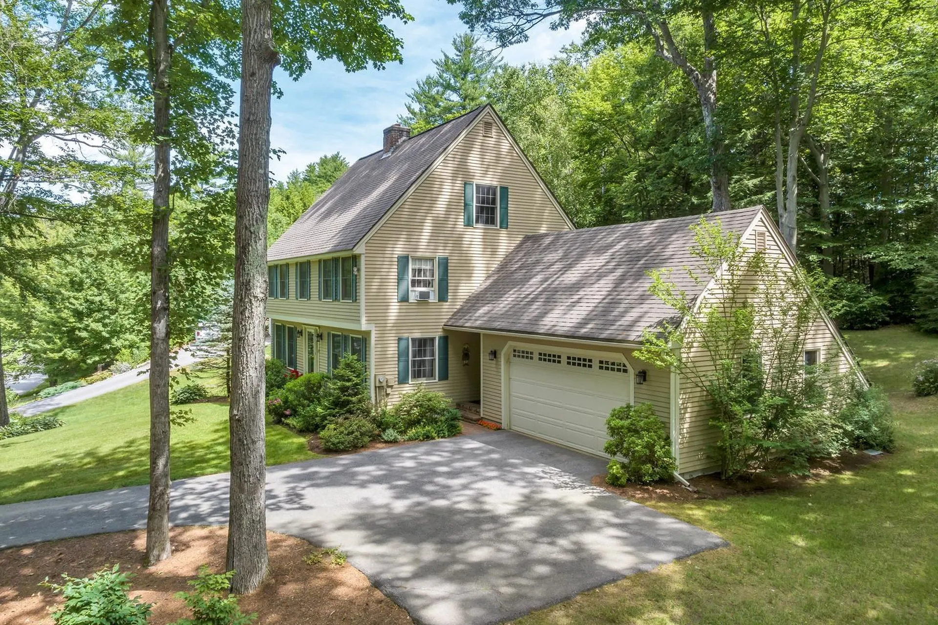 23 Penny Lane Laconia NH 03246