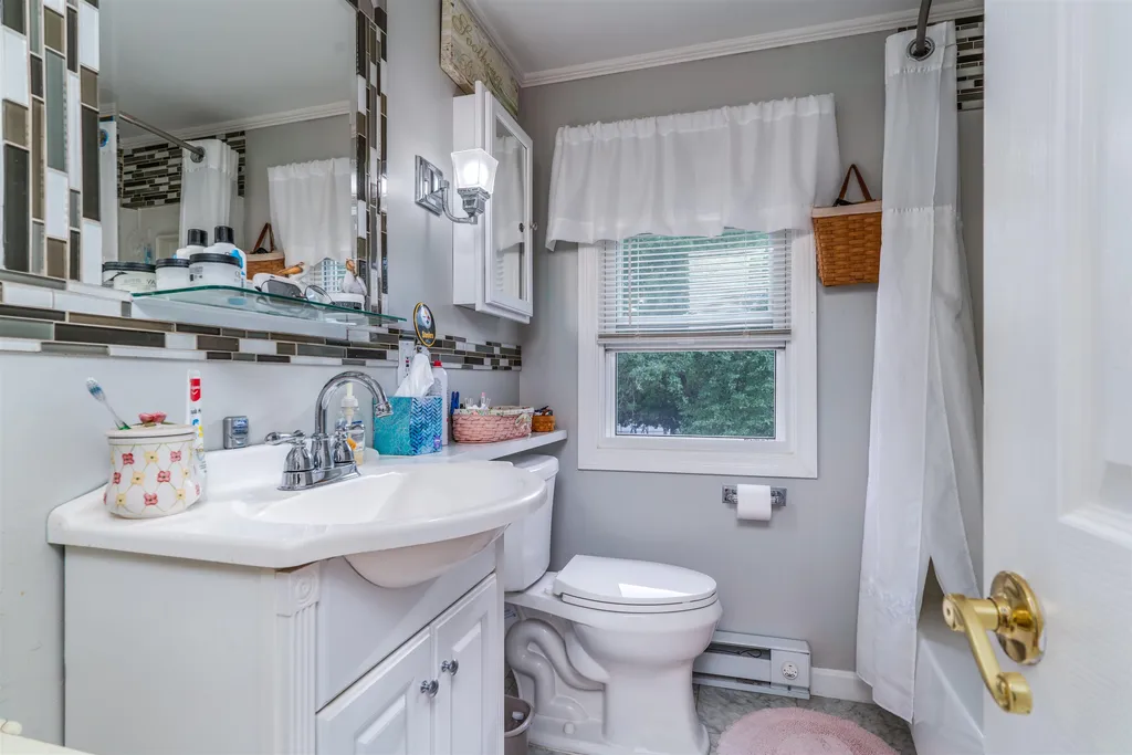 166 Milton Road Rochester NH 03868