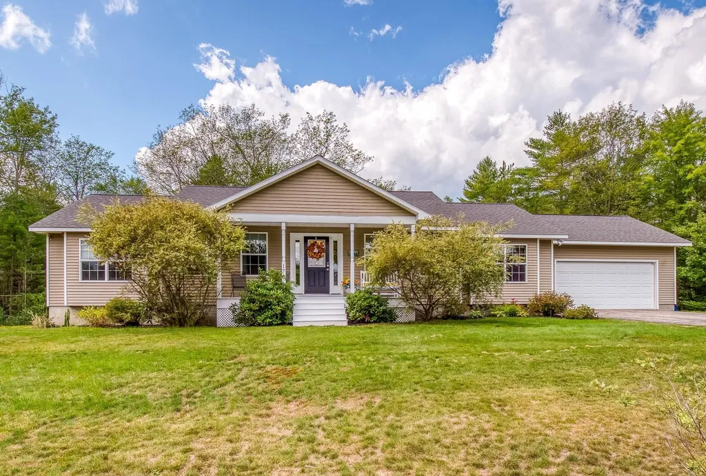 17 Fadden Drive Conway NH 03813