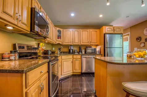 17 Fadden Drive Conway NH 03813