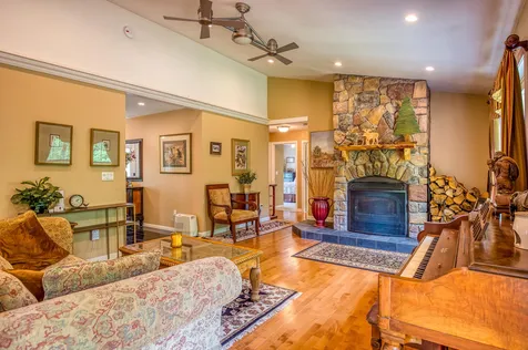 17 Fadden Drive Conway NH 03813