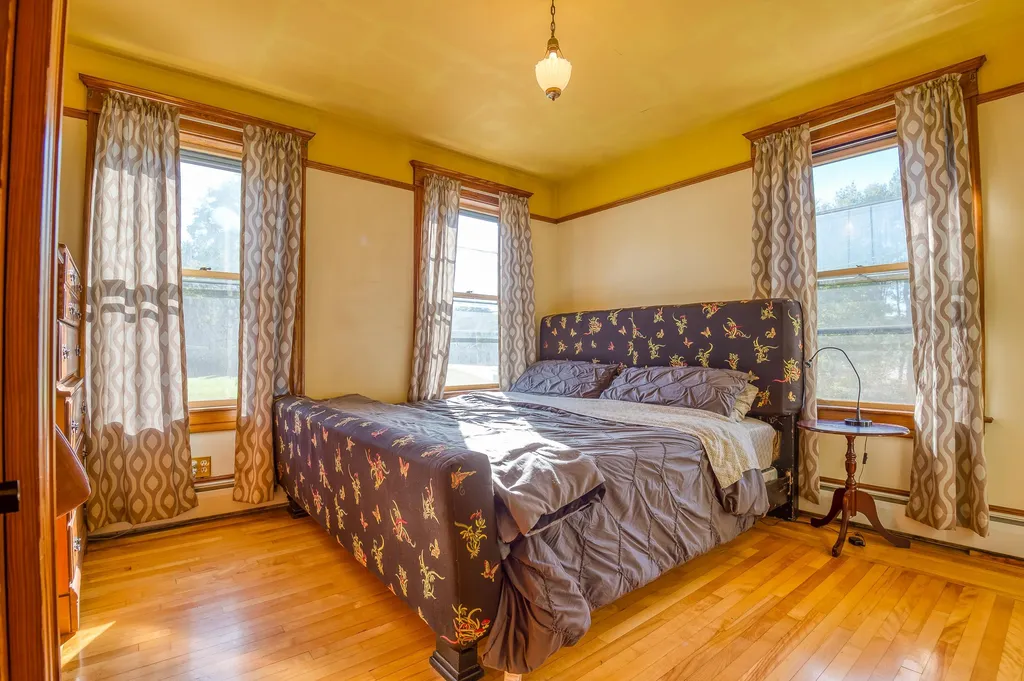 19 Depot Road New Durham NH 03855