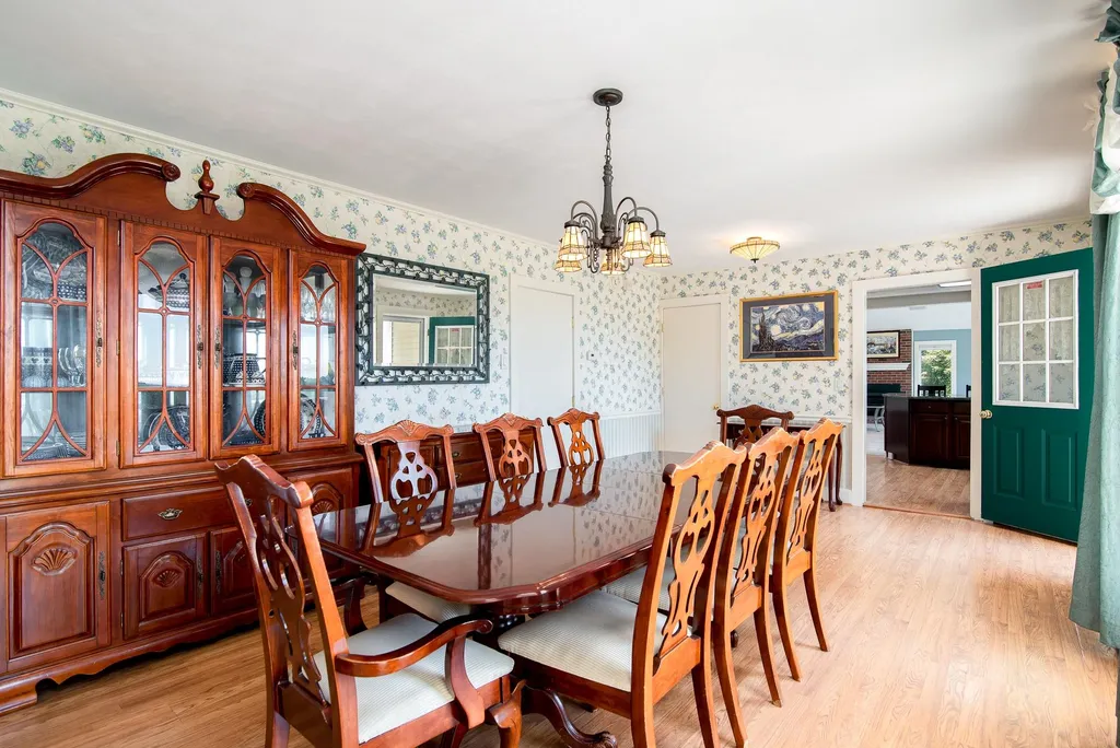 79 Dry Hill Road Rochester NH 03867-4129