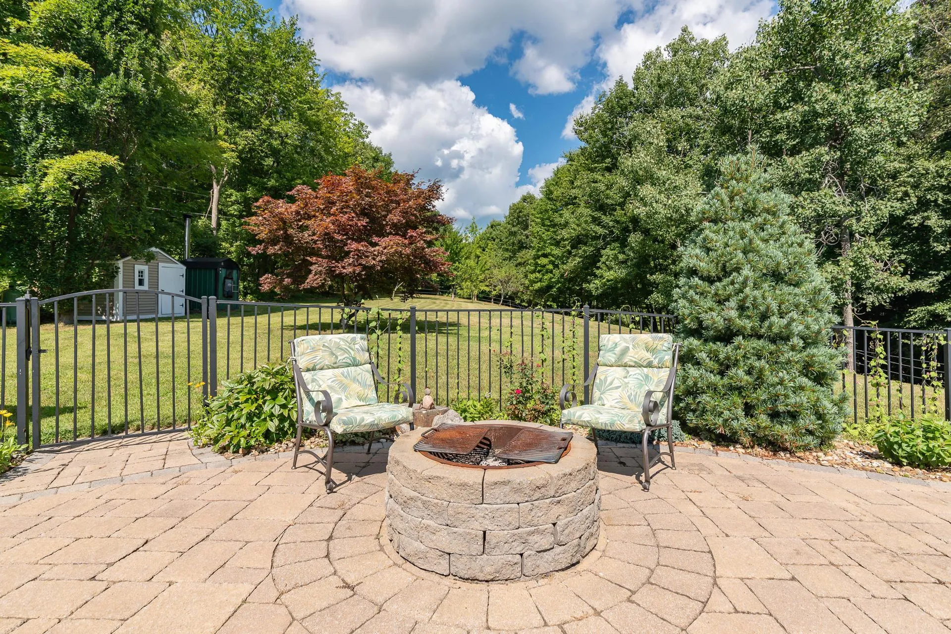 79 Dry Hill Road Rochester NH 03867-4129