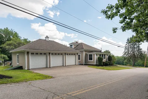 79 Dry Hill Road Rochester NH 03867-4129