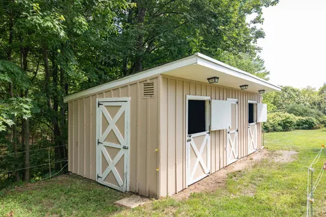 79 Dry Hill Road Rochester NH 03867-4129