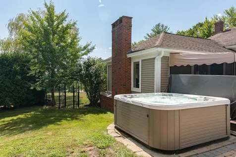 79 Dry Hill Road Rochester NH 03867-4129