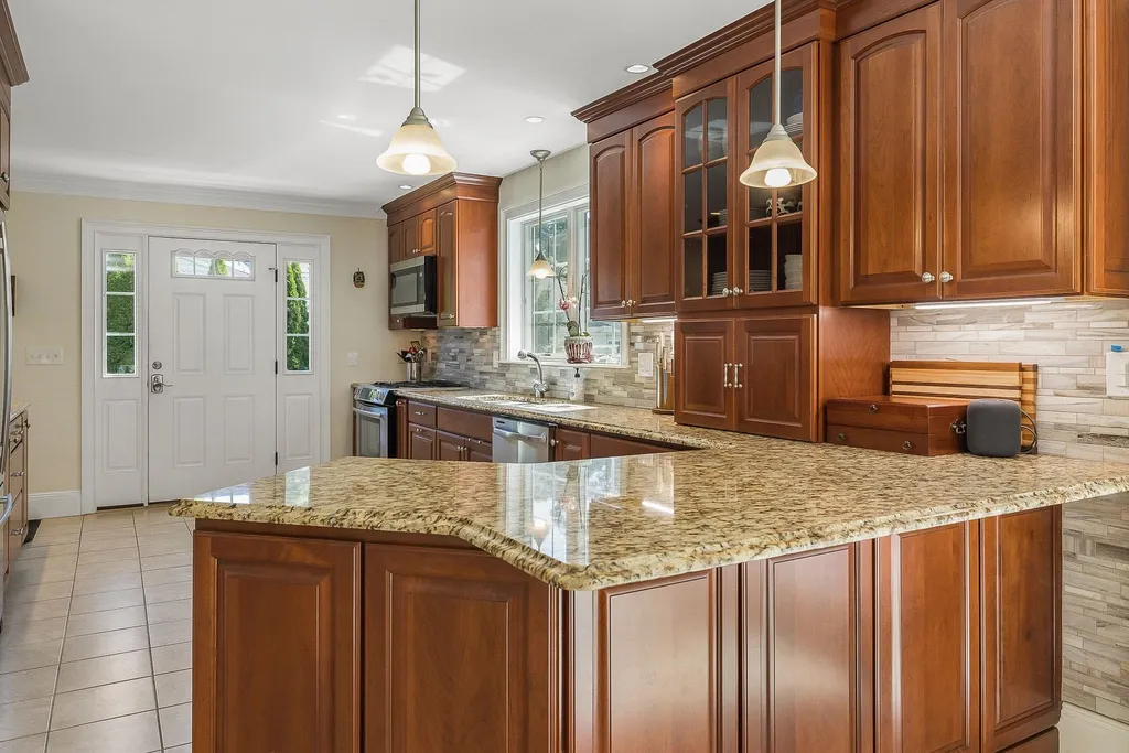 65 Portsmouth Avenue New Castle NH 03854