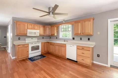 77 Washington Drive Wakefield NH 03830