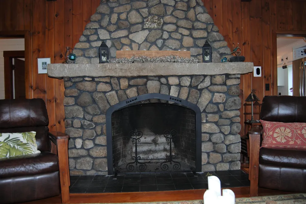 7 Harbor Way Wolfeboro NH 03894-4016