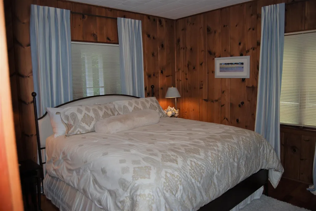7 Harbor Way Wolfeboro NH 03894-4016