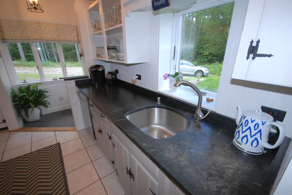 7 Harbor Way Wolfeboro NH 03894-4016