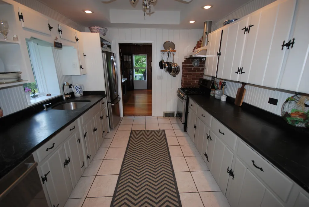7 Harbor Way Wolfeboro NH 03894-4016