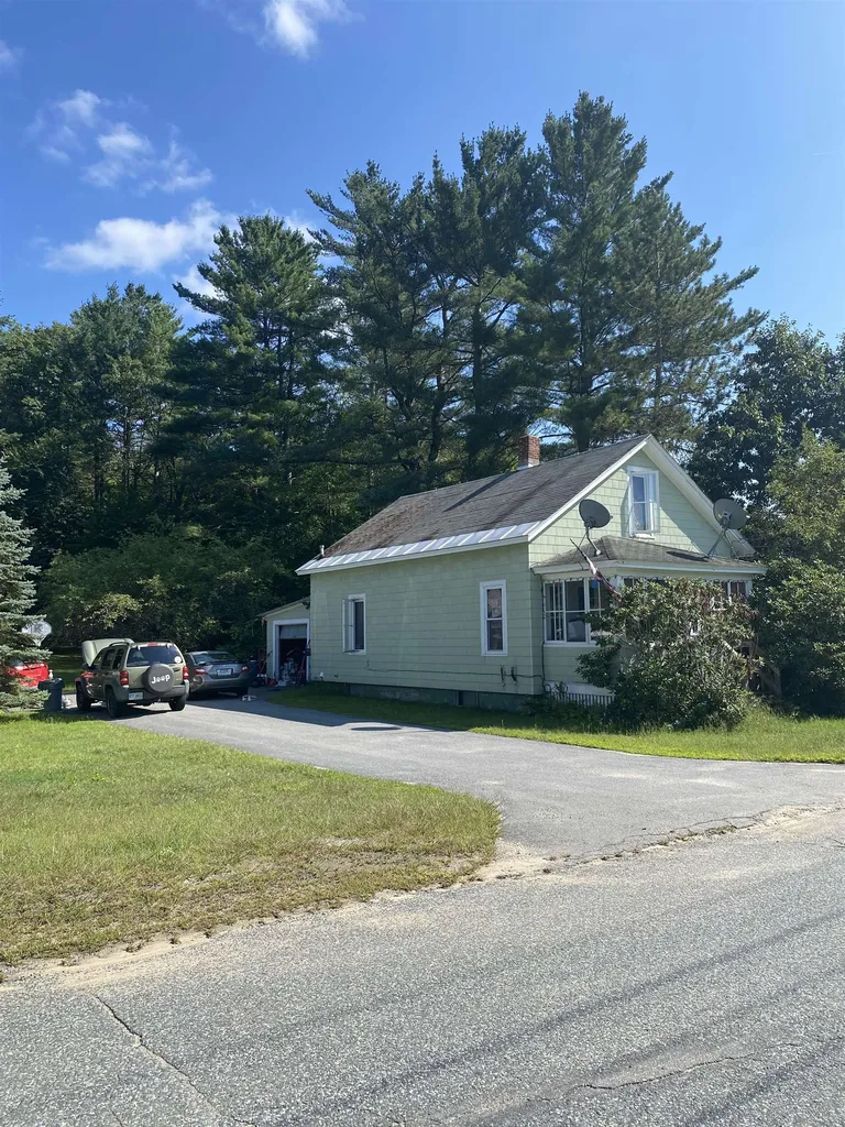 33 Grandview Street Claremont NH 03743