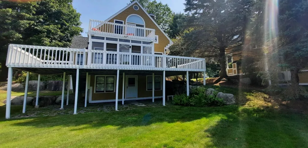 6 Lands End Lane Moultonborough NH 03254