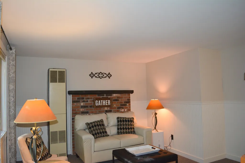 30 Allens Drive Grantham NH 03753