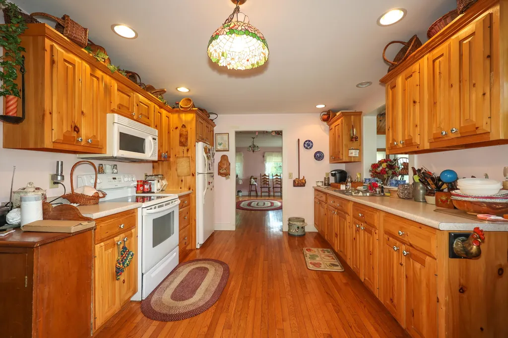 5 Pleasant Street Antrim NH 03440