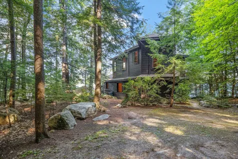 192 Mooney Point Road Holderness NH 03245
