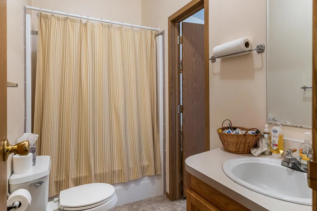 37 North Road Sunapee NH 03782